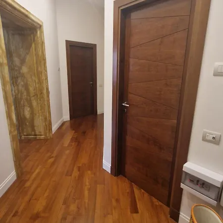 Luxury Delle Fratte Apartament *